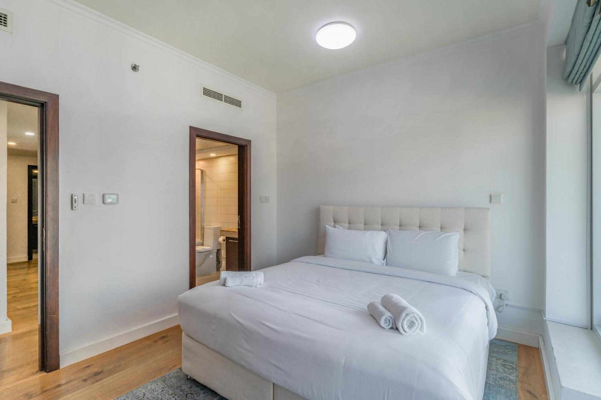 Chic 2Br Apartment, Prime Location Near Dubai Mall - Allsopp&Allsopp Extérieur photo
