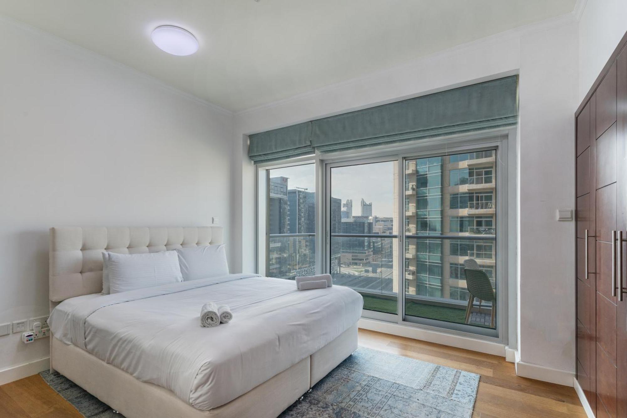 Chic 2Br Apartment, Prime Location Near Dubai Mall - Allsopp&Allsopp Extérieur photo