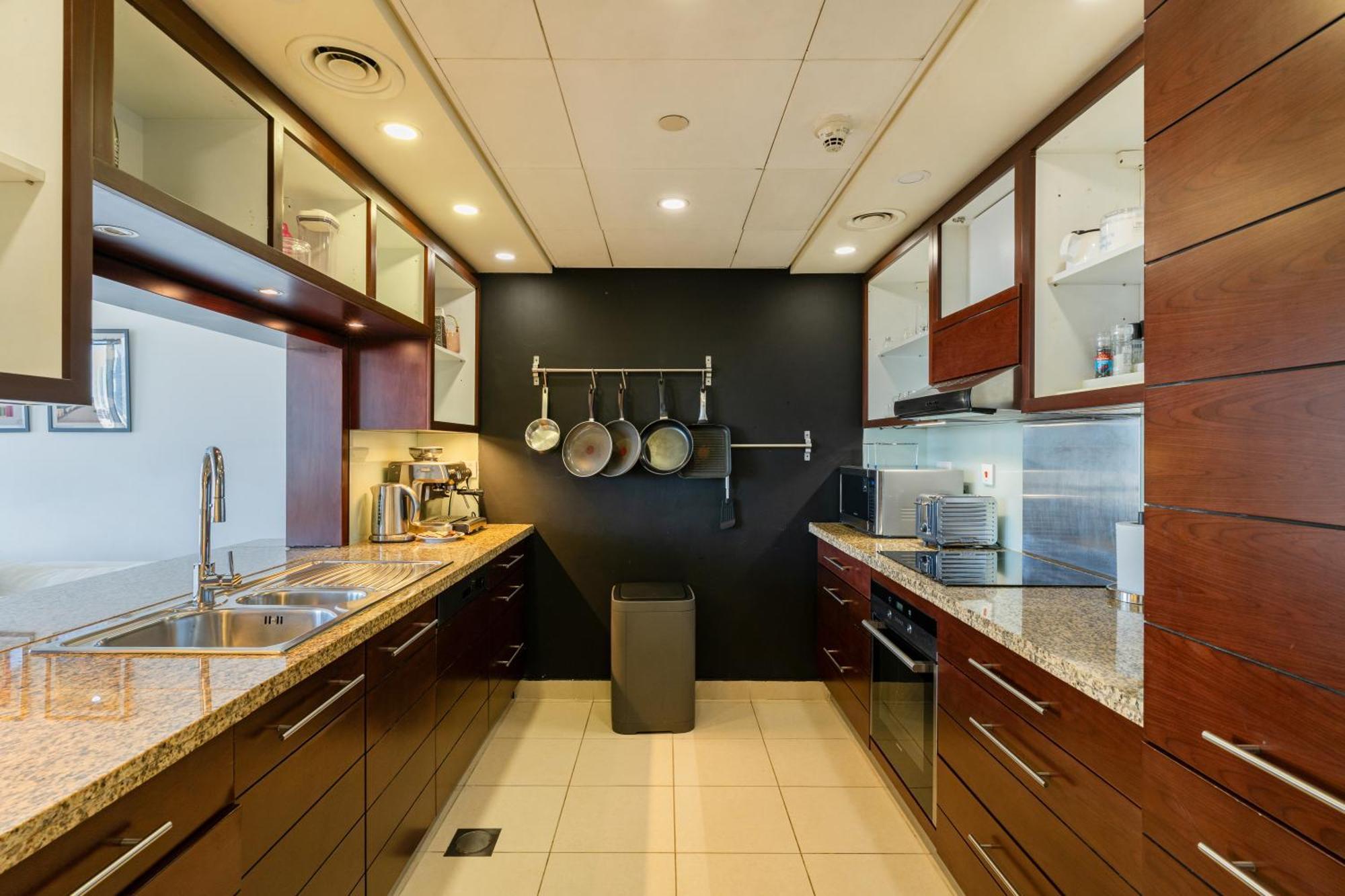 Chic 2Br Apartment, Prime Location Near Dubai Mall - Allsopp&Allsopp Extérieur photo